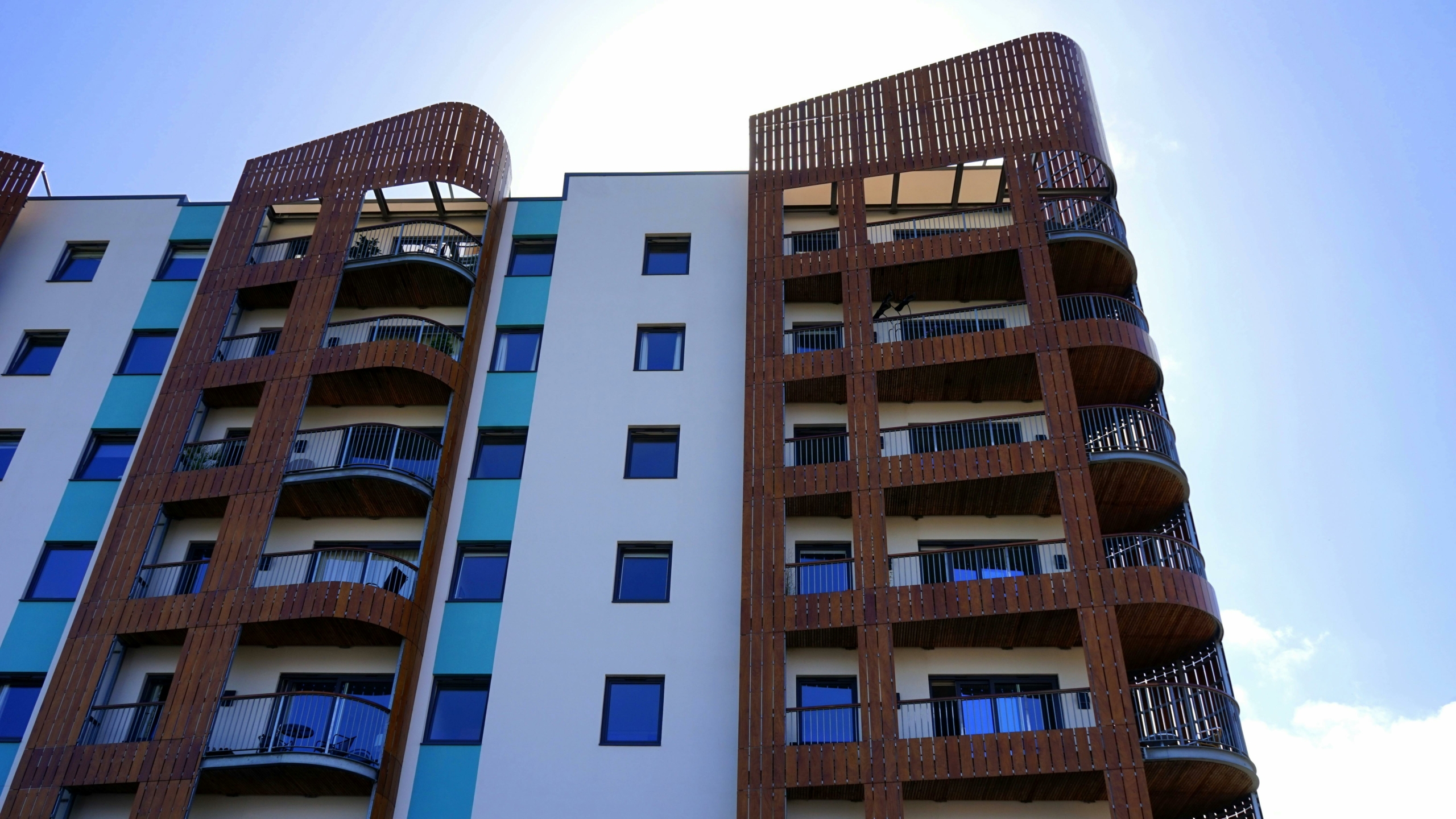 Image d'un bâtiment de logement illustrant l'importance de la qualité de l'air intérieur